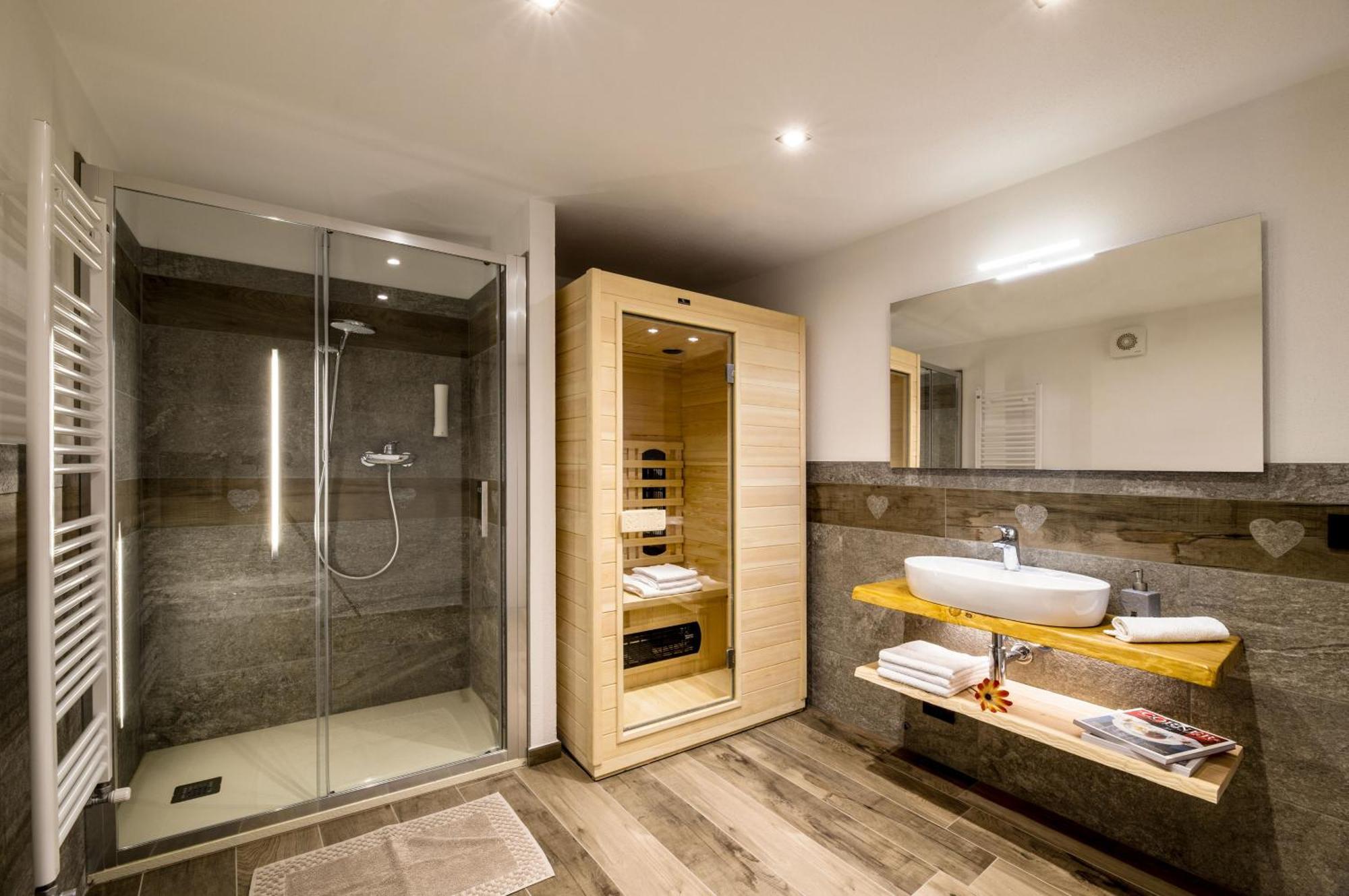 Fenat Aparthotel Introd Exterior foto